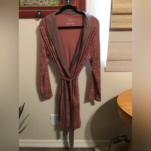 Lightweight robe